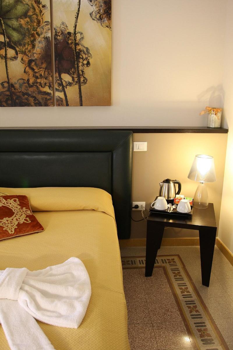 Abatellis Luxury Hotel ปาแลร์โม ภายนอก รูปภาพ
