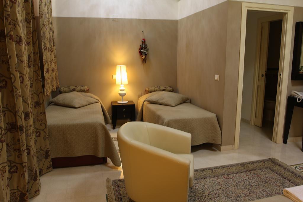 Abatellis Luxury Hotel ปาแลร์โม ห้อง รูปภาพ