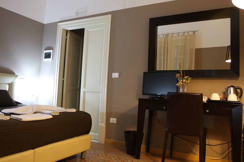 Abatellis Luxury Hotel ปาแลร์โม ภายนอก รูปภาพ